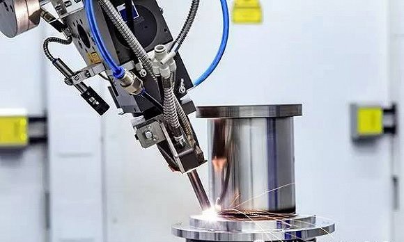 2、塑料商品焊接選用激光焊接機(jī)有什么優(yōu)勢