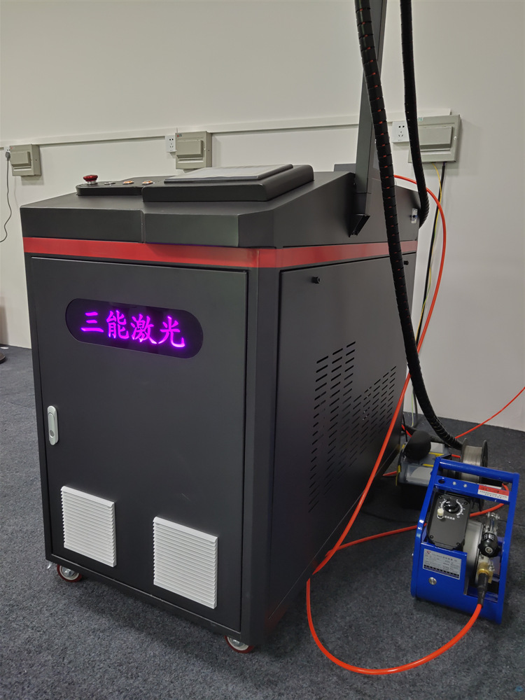 3、目前市面上比較常見的激光自動(dòng)焊接機(jī)都品牌有哪些？